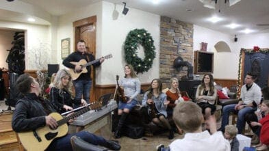 Watch "Bringing Up Bates" Season 9 Episodes on UPtv! - UPtv.com