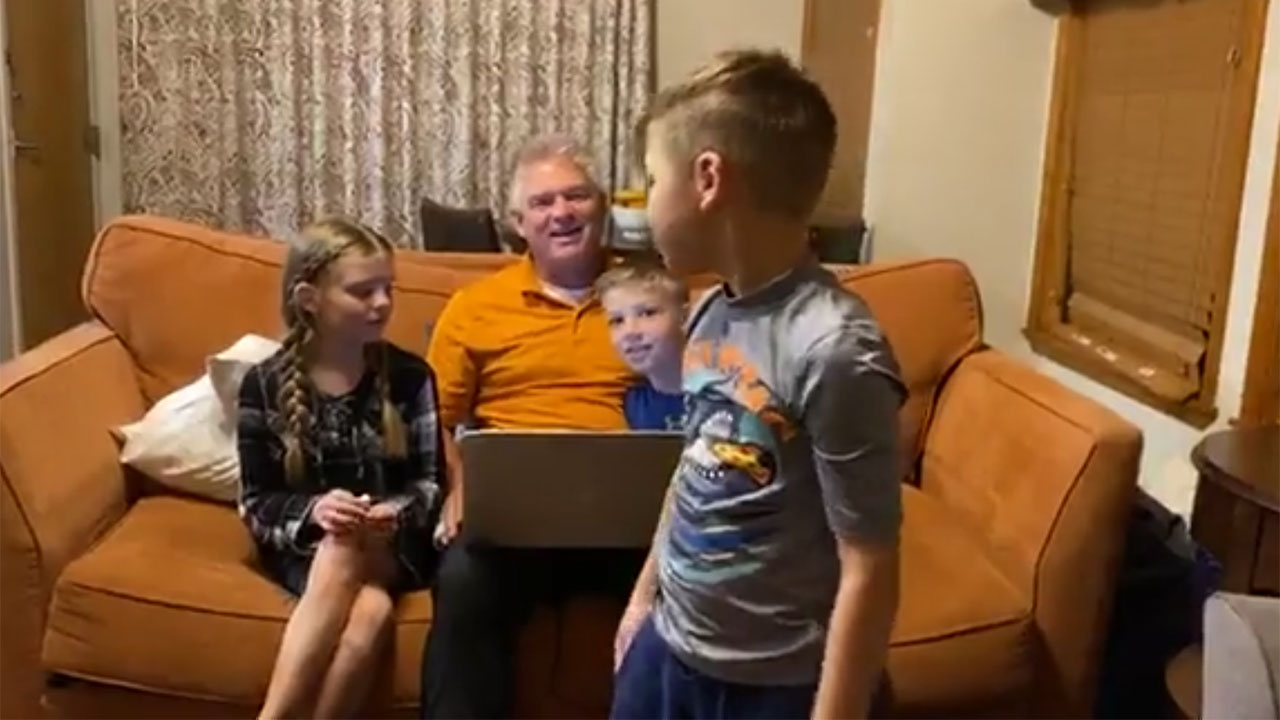 Watch Bringing Up Bates Season 9 Episodes On Uptv Uptv Com